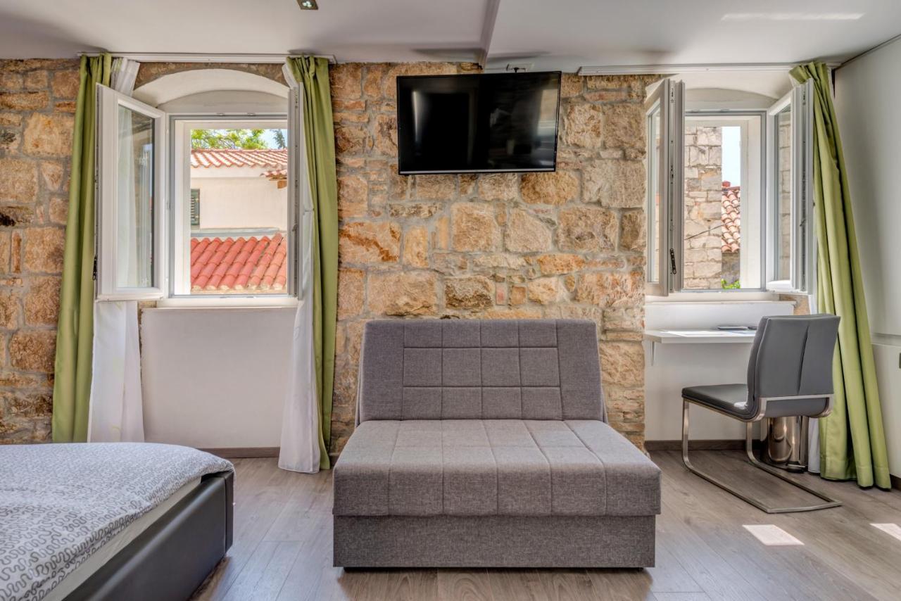 Luxury Rooms Ana In The Heart Of Сплит Екстериор снимка