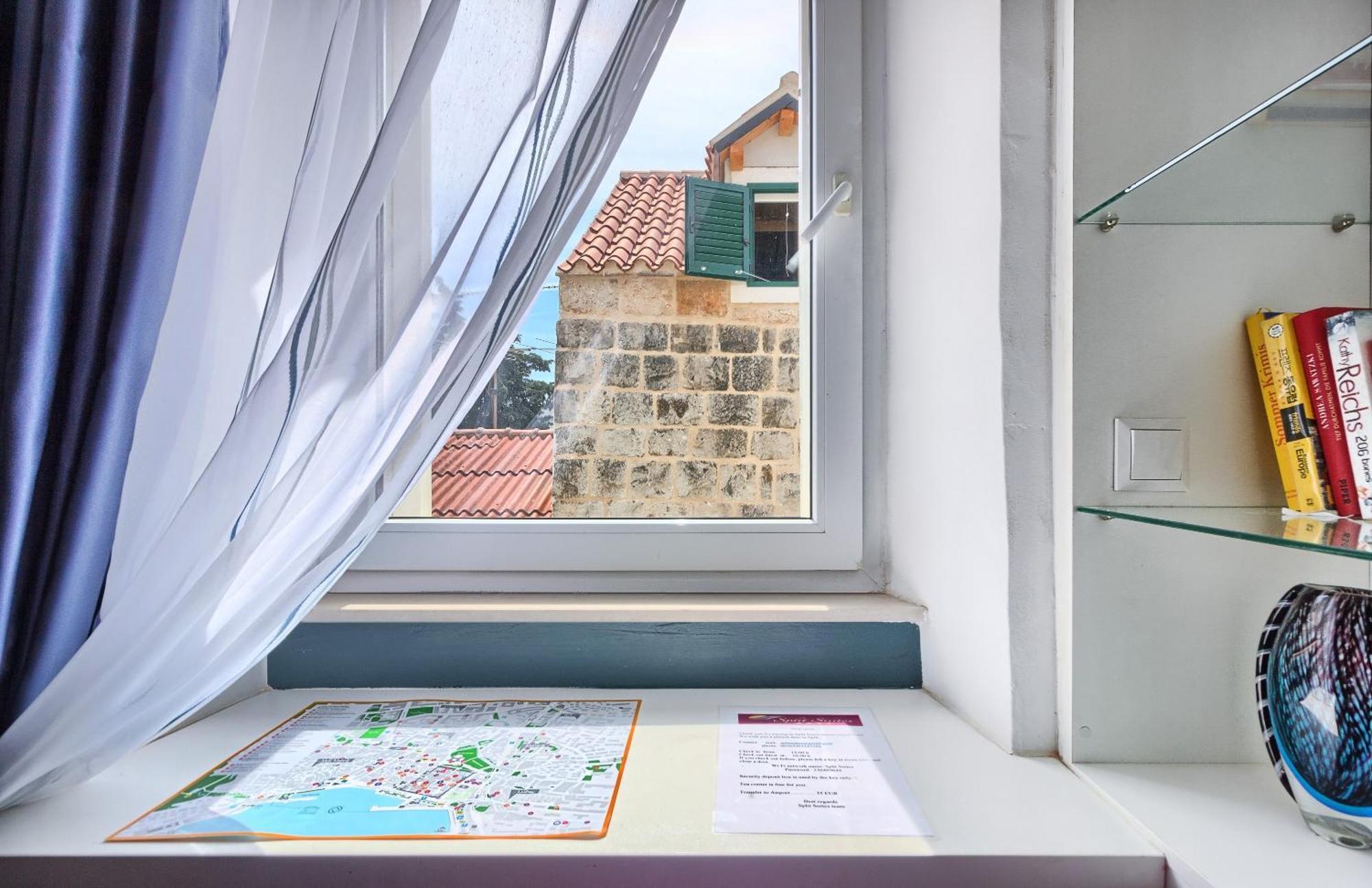 Luxury Rooms Ana In The Heart Of Сплит Екстериор снимка