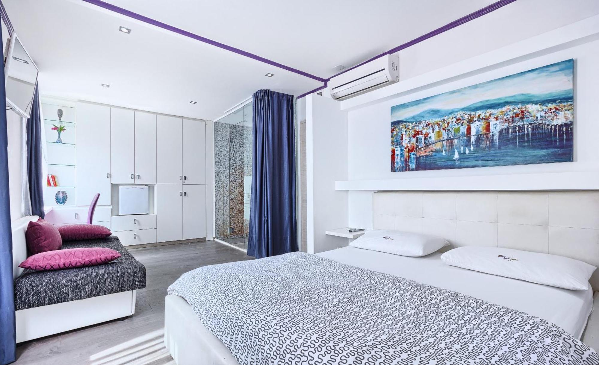 Luxury Rooms Ana In The Heart Of Сплит Екстериор снимка